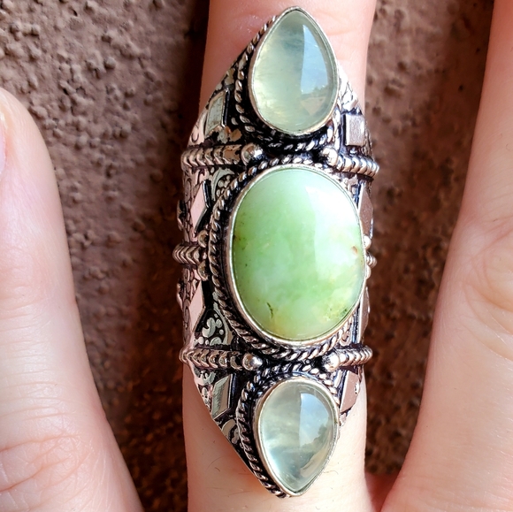 New Chrysoprase and Aquamarine 925 Silver Statement Ring. - Picture 11 of 14